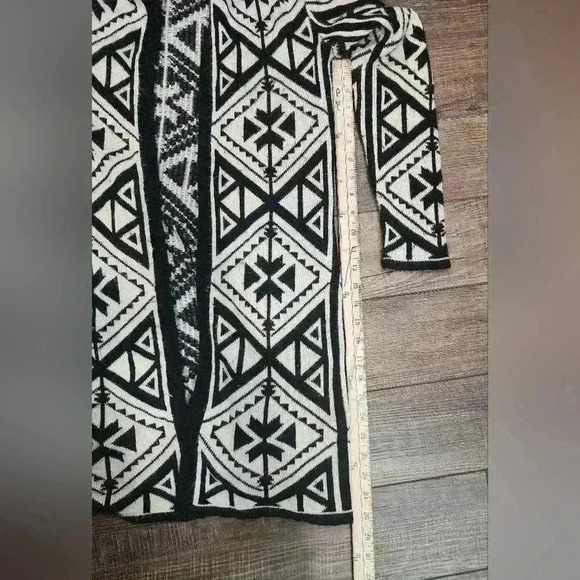 Maurices Black White Geometric Open-Front LS Hooded Cardigan - Women's Med - Picture 6 of 6